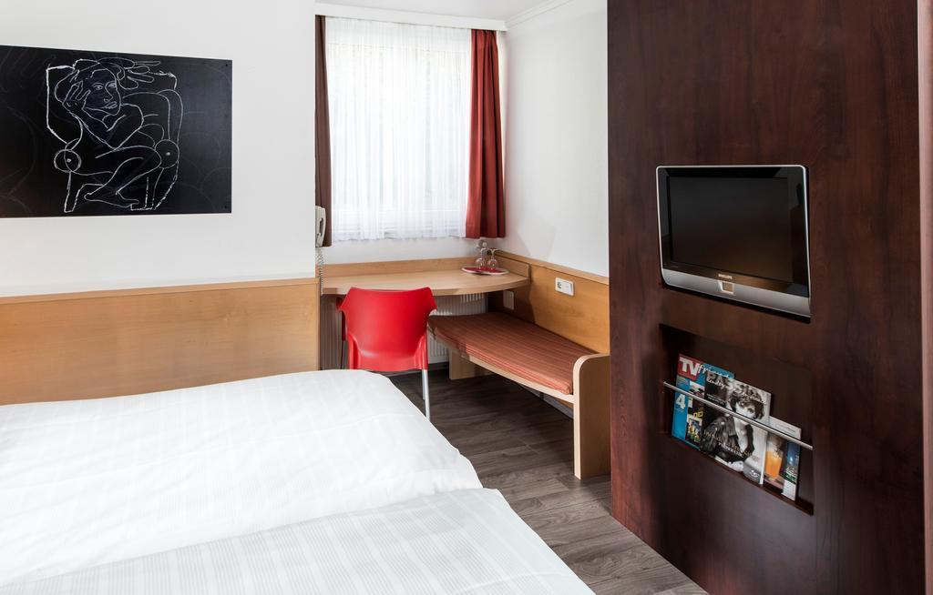 Ibis Kassel Melsungen Hotel Стая снимка